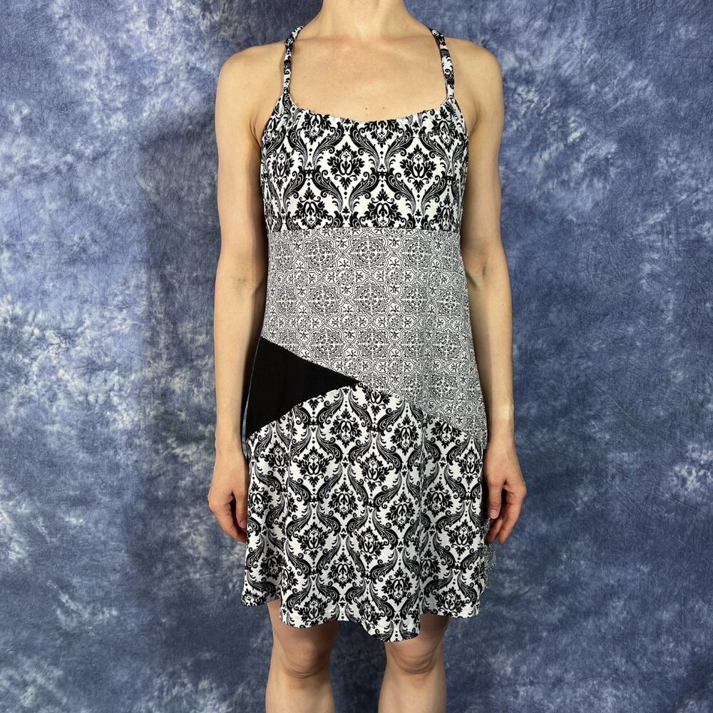Lola Black & White Athleisure Sun Dress Sz M